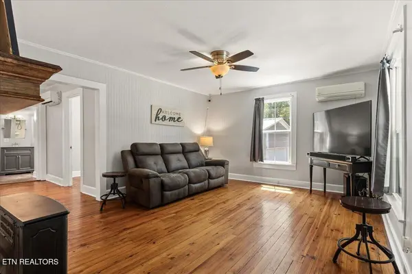 795 Athens Pike, Etowah, TN 37331