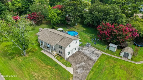 9229 Slade Drive, Knoxville, TN 37931