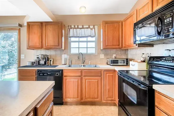 2620 E Sunnyslope St, Park City, KS 67219