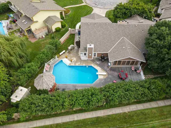 1349 N Cardington Ct, Wichita, KS 67212