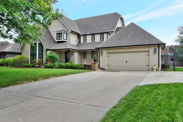 14301 E Cascades Ct, Wichita, KS 67230