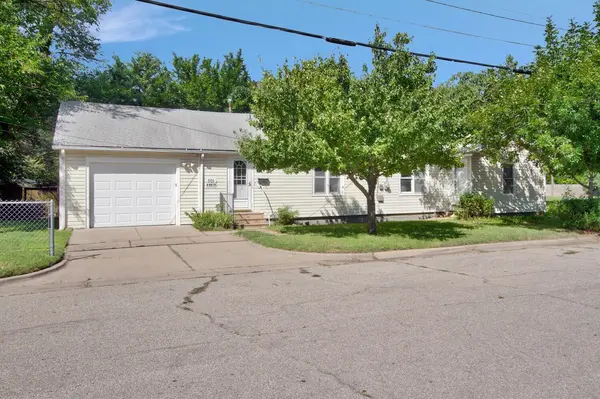 501 W Main St, Valley Center, KS 67147