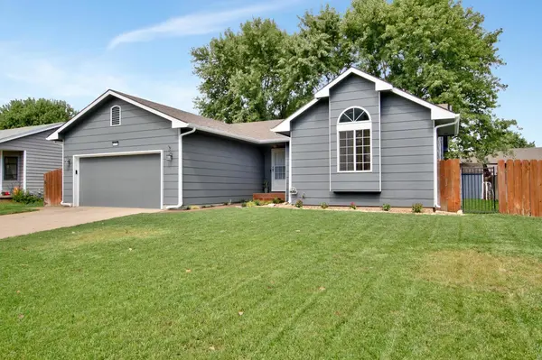 11710 W Jamesburg St, Wichita, KS 67212