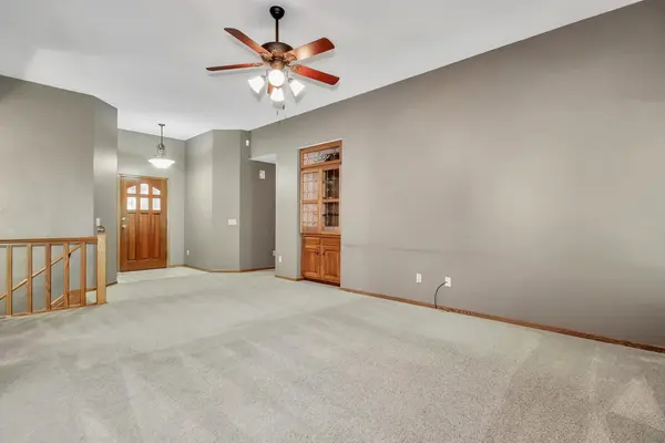 12014 Rolling Hills Dr, Wichita, KS 67235