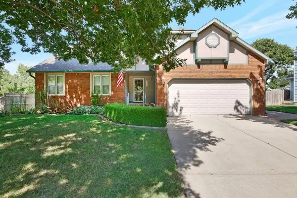 12014 Rolling Hills Dr, Wichita, KS 67235