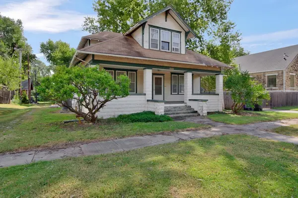 1016 Osage St, Augusta, KS 67010