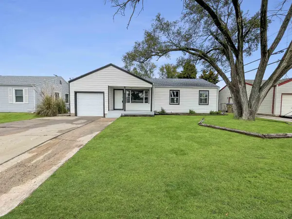 2404 W 27th St S, Wichita, KS 67217