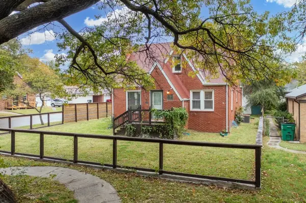 602 S Crestway ave, Wichita, KS 67218