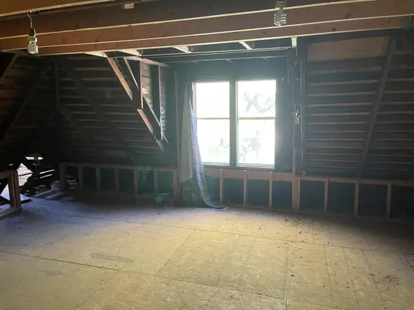 1801 Loomis St, Winfield, KS 67156