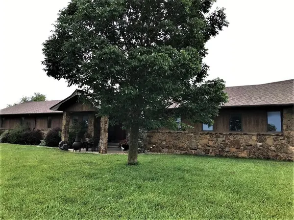 9741 SW Walnut Valley, Augusta, KS 67010