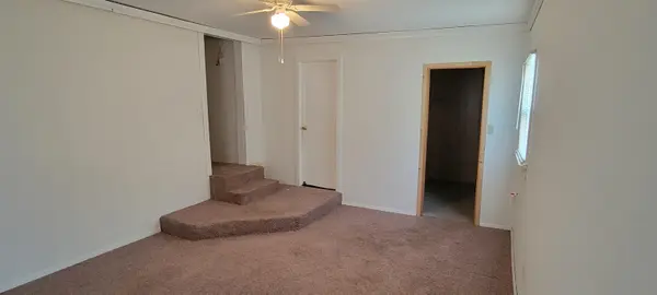 823 S 2nd Street, Arkansas City, KS 67005