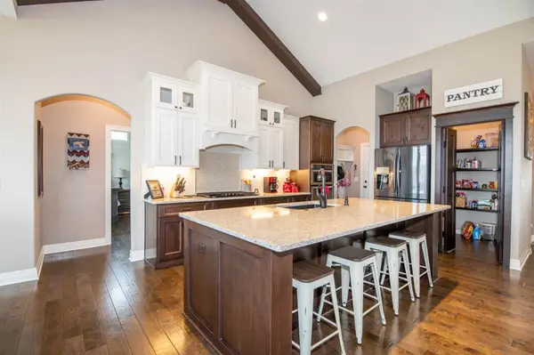 1525 N Blackstone St, Wichita, KS 67235