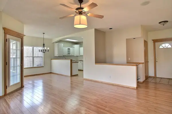 1816 E Wyndham Rd, Park City, KS 67219