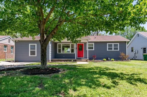 430 N Burns, Valley Center, KS 67147