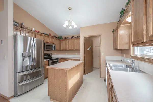 2505 S Denene St, Wichita, KS 67215