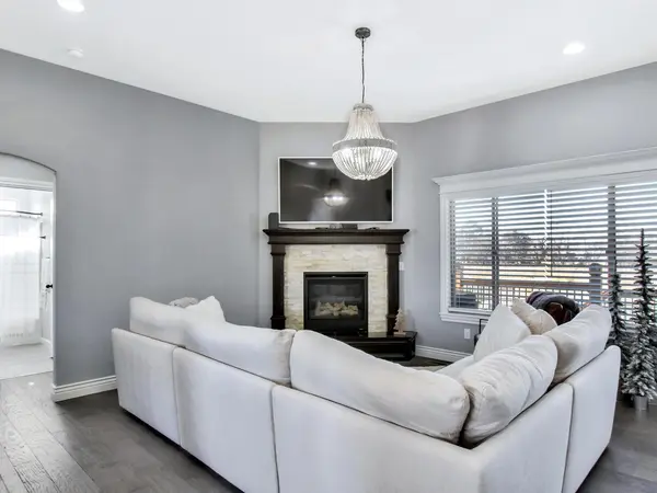 2211 S Tara Falls St, Wichita, KS 67207