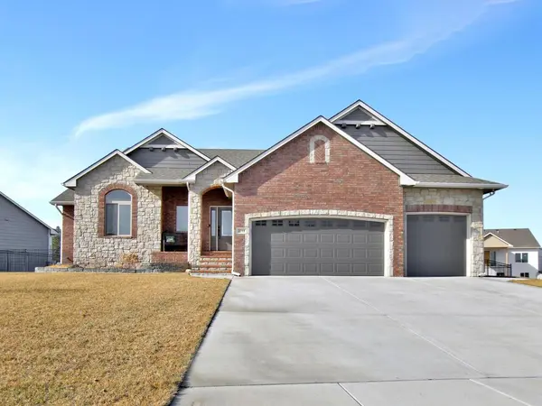 2211 S Tara Falls St, Wichita, KS 67207