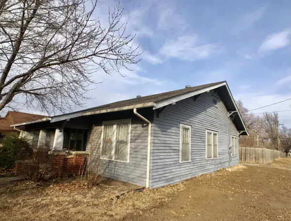 1008 N 2nd, Arkansas City, KS 67005
