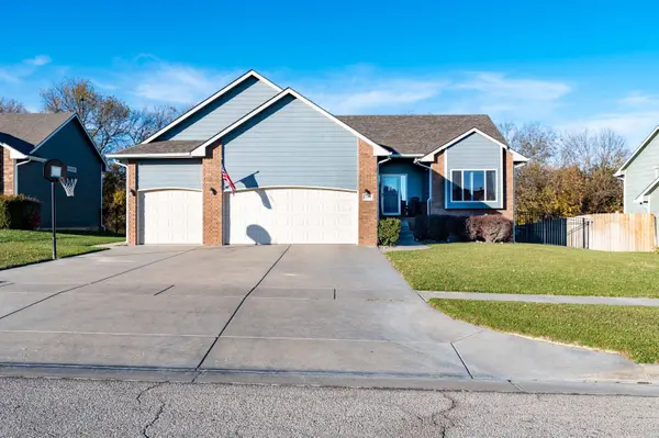 200 E STONE CREEK ST, Derby, KS 67037