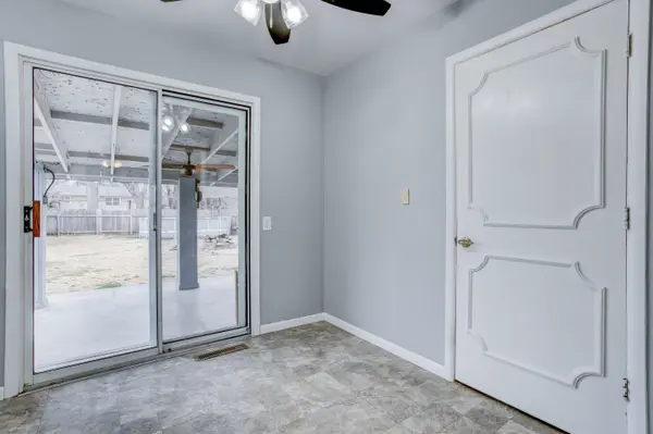 209 S WESTERN AVE, Haysville, KS 67060