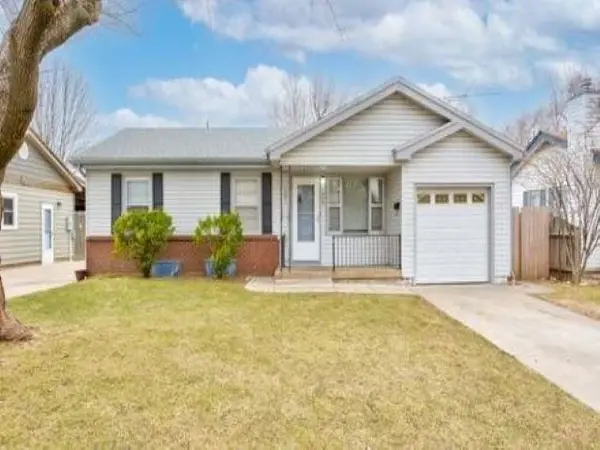 209 S WESTERN AVE, Haysville, KS 67060