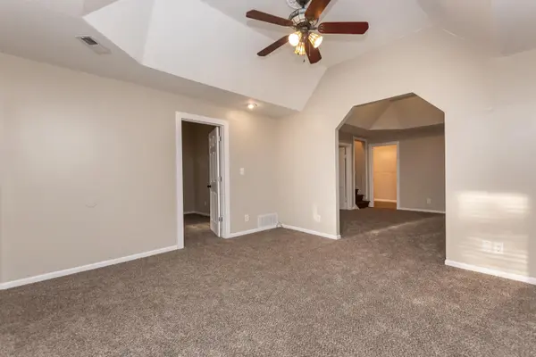 124 S 8th St, Conway Springs, KS 67031