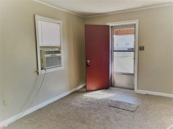 1705 Cherry St, Winfield, KS 67156