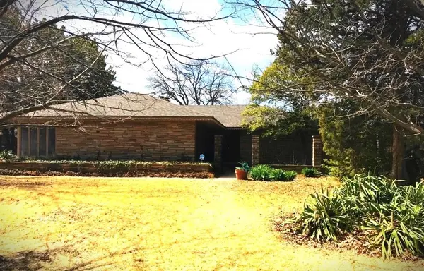 1301 N PERTH ST, Wichita, KS 67208