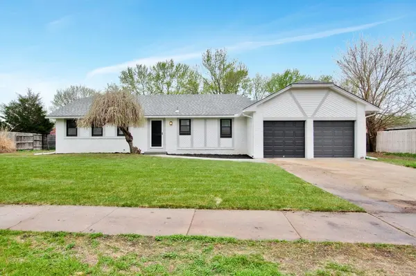 9017 W Thurman St, Wichita, KS 67212