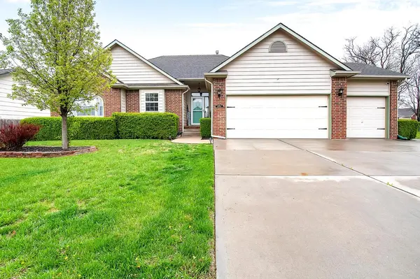 10001 E CLARK ST, Wichita, KS 67207