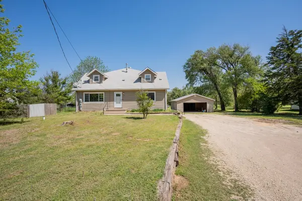 712 E 79th St S, Haysville, KS 67060
