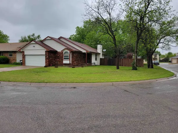 8312 E Boston St, Wichita, KS 67207