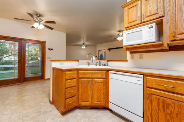 207 Miller Ave, Mulvane, KS 67110