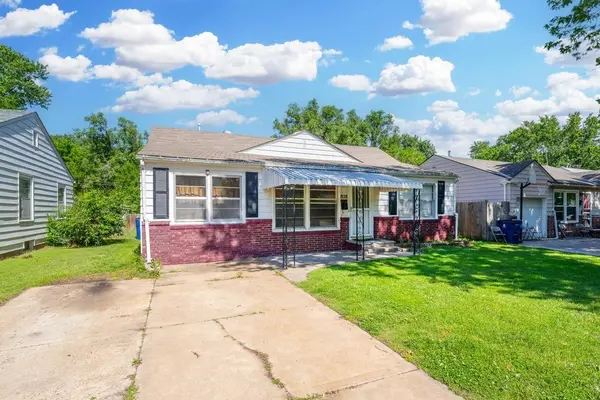 1828 S Estelle, Wichita, KS 67211