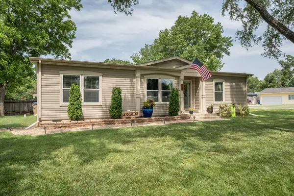 217 N 8th St, Towanda, KS 67144