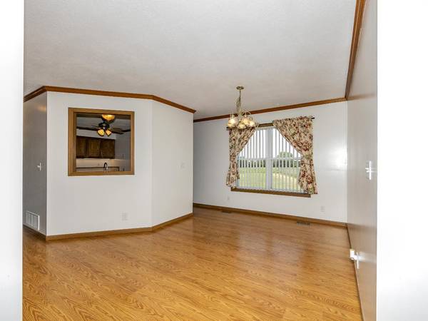 5303 S 159th St E, Rose Hill, KS 67133-9619
