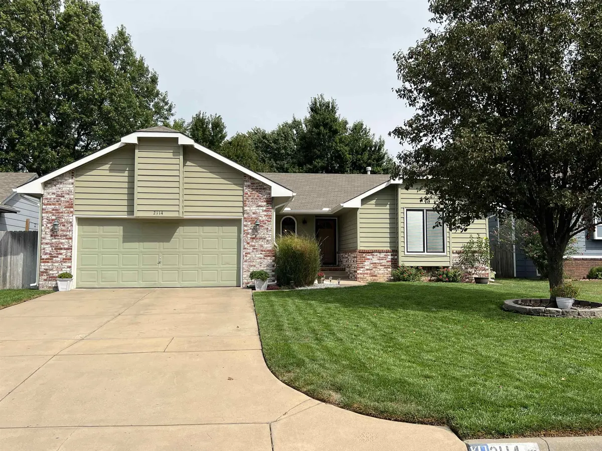 2114 N Rutgers St, Wichita, KS 67212-6407