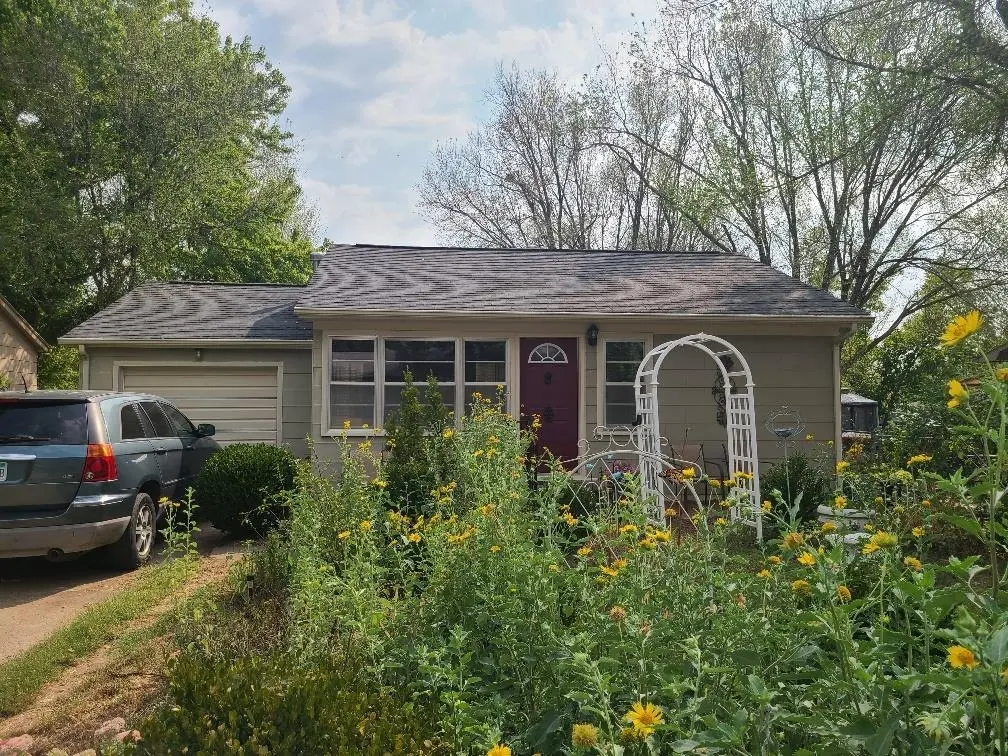 1224 N 8th St, Arkansas City, KS 67005