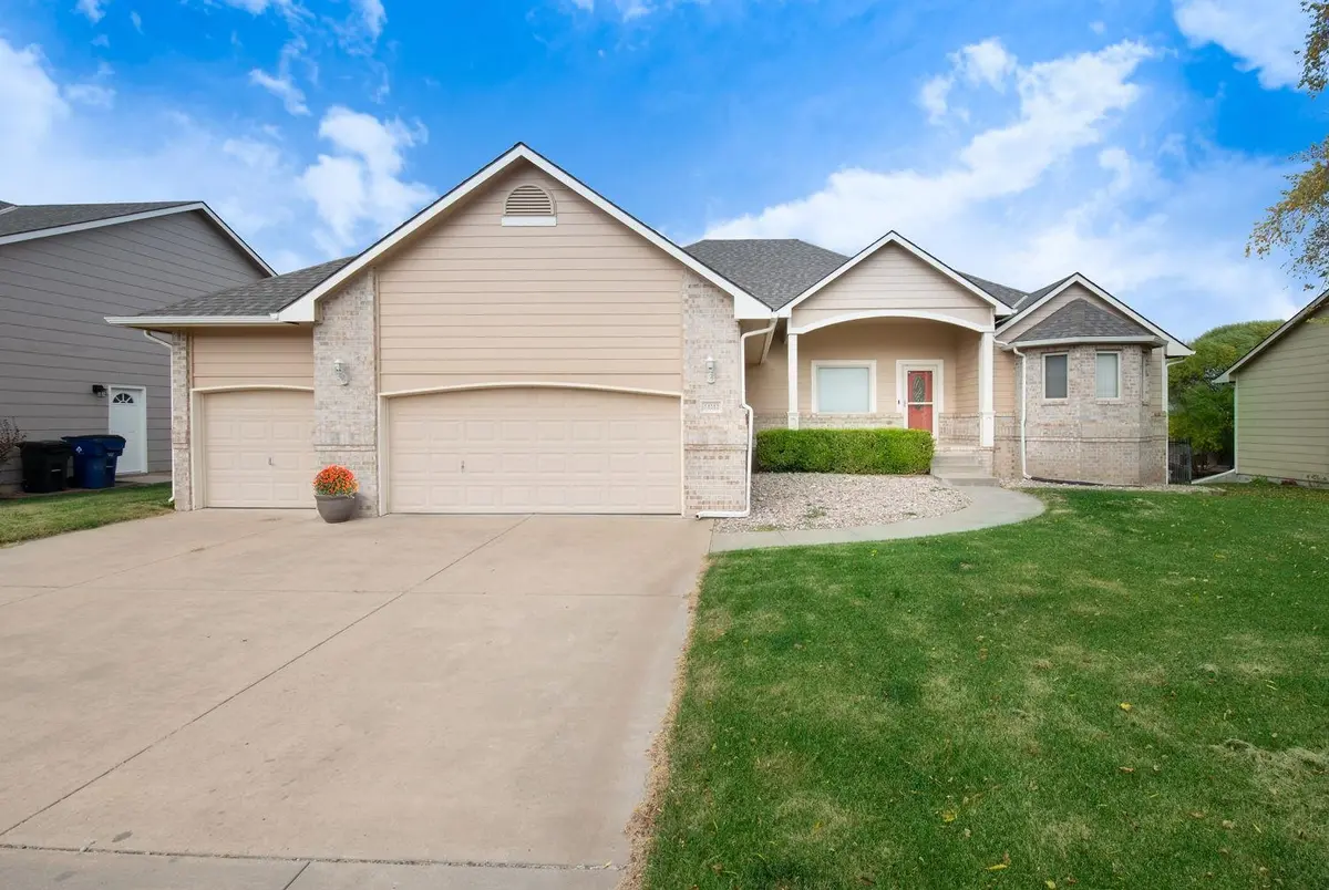 14212 E Whitewood St, Wichita, KS 67230