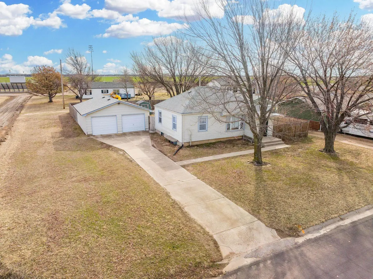 410 S ROBBINS, Norwich, KS 67118