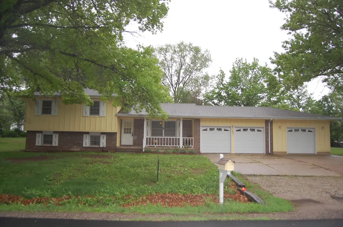 821 S SHARON DR, Derby, KS 67037