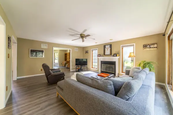 131 Beverly DR, Chesterton, IN 46304