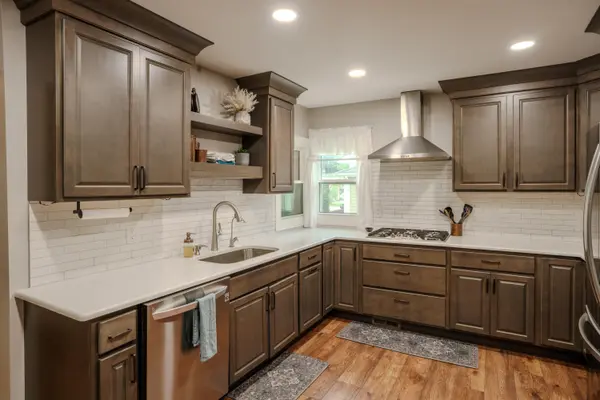 405 E Chicago ST, Valparaiso, IN 46383