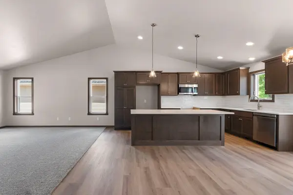 1632 EMERSON CT, Green Bay, WI 54313-2500