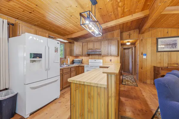 N8277 E MECAN LN, Neshkoro, WI 54960