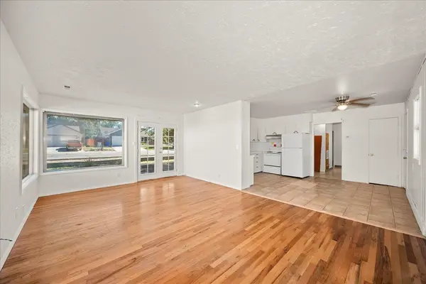 221 S Tshirley Rd, Spokane Valley, WA 99016
