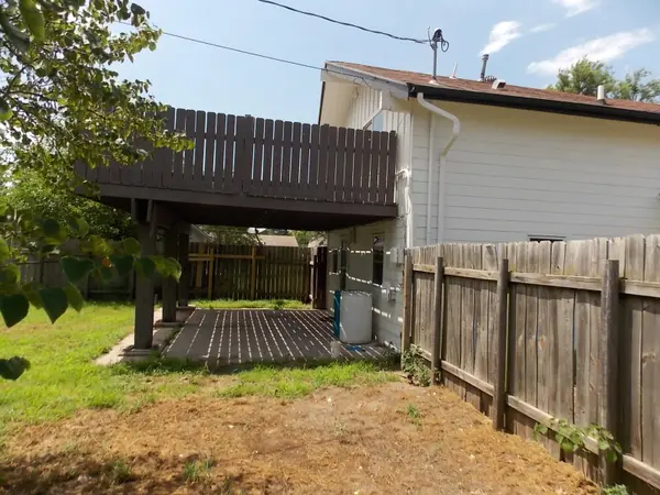 1426 N Orchard Ave, Hutchinson, KS 67501