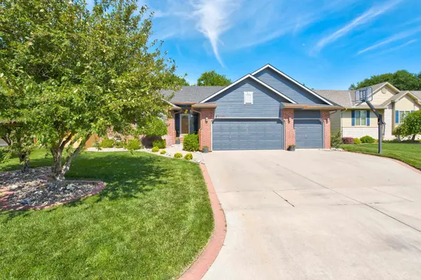 12805 W HENDRYX CT, Wichita, KS 67235