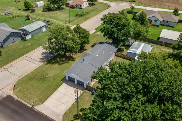 505 E 5TH AVE, Norwich, KS 67118
