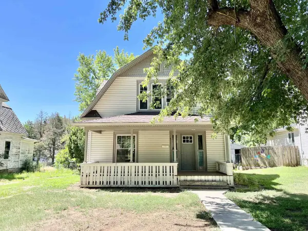 419 E C Ave, Kingman, KS 67068